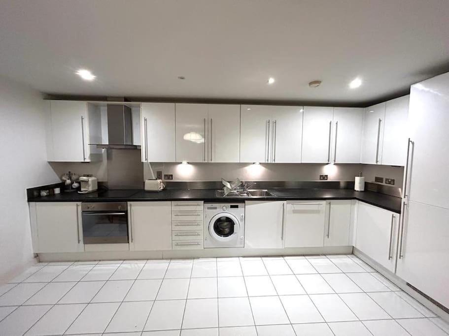 לונדון O2 Excel City Airport Apartment מראה חיצוני תמונה